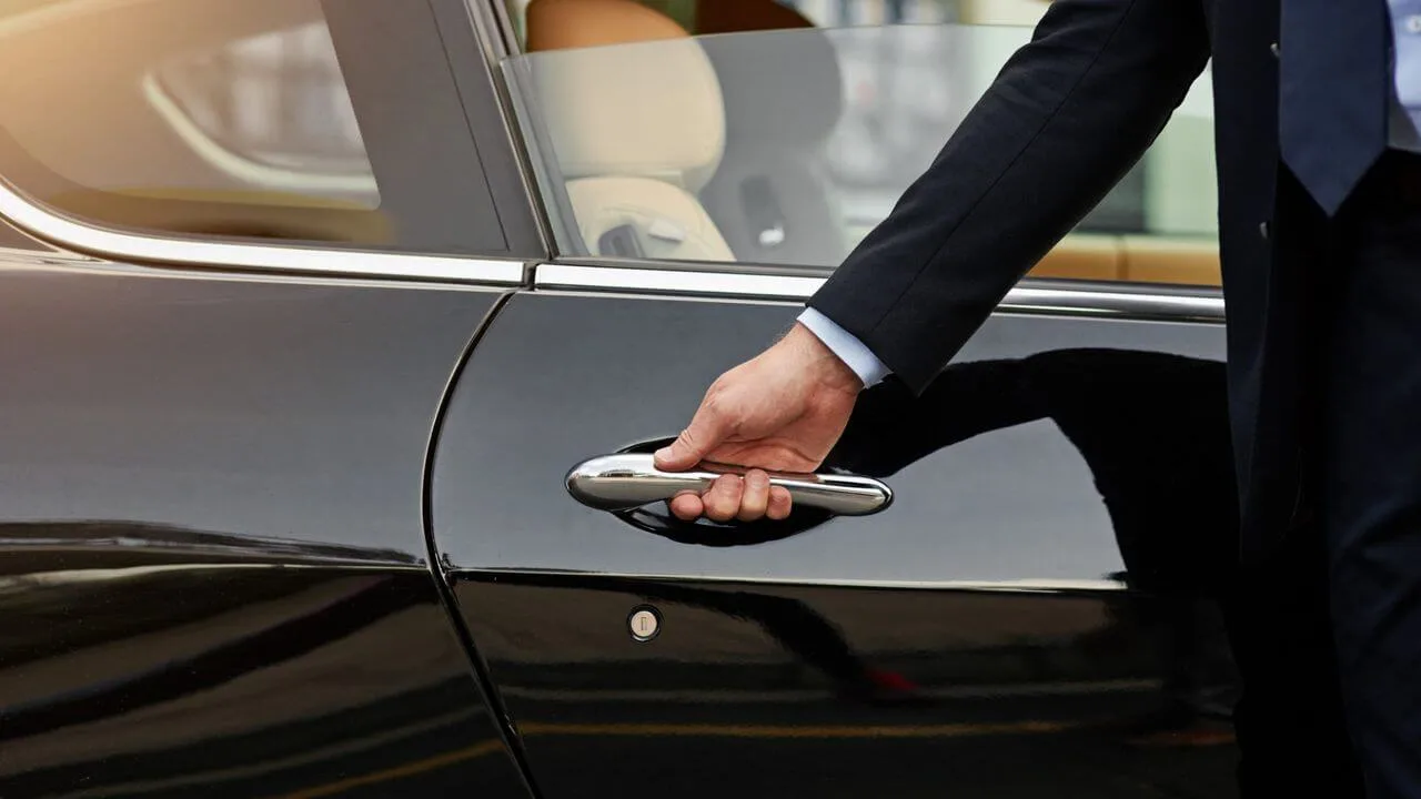 Chauffeur de taxi disponible à mulhouse